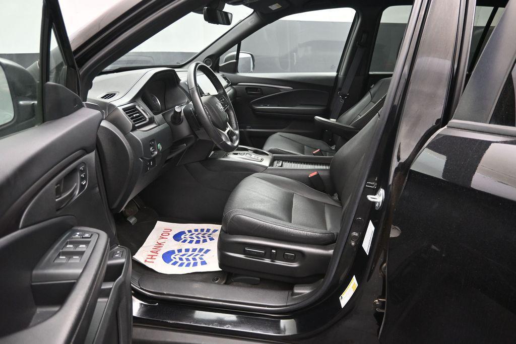used 2023 Honda Passport car, priced at $34,888