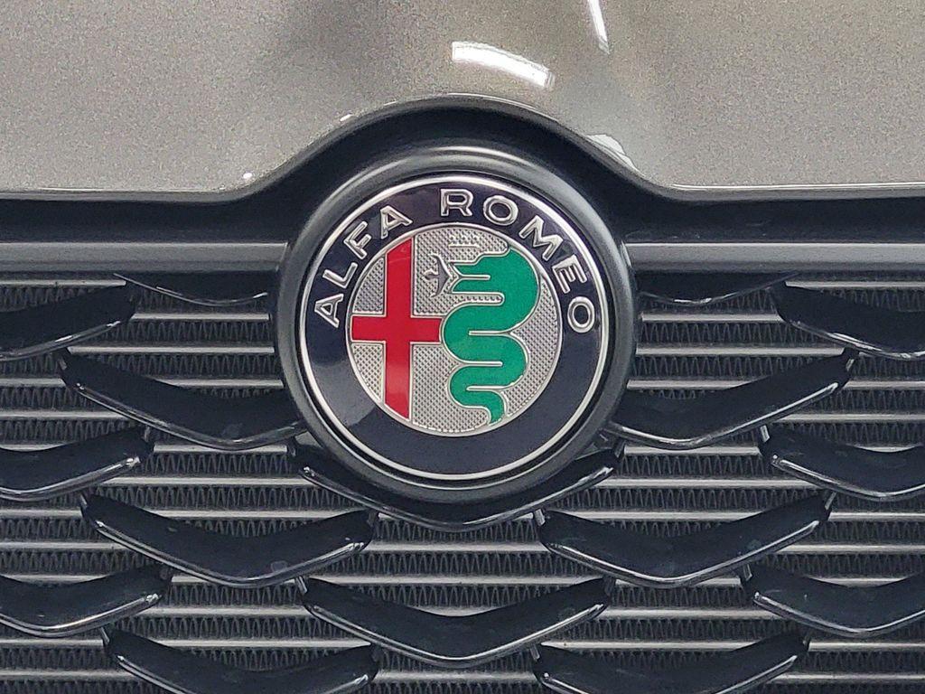 new 2025 Alfa Romeo Tonale car, priced at $39,375