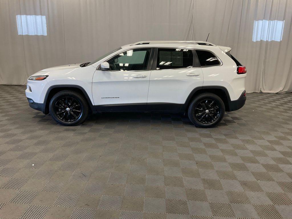 used 2018 Jeep Cherokee car, priced at $13,348