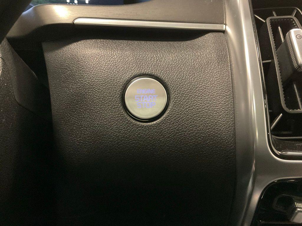 used 2023 Kia Sorento car, priced at $30,897