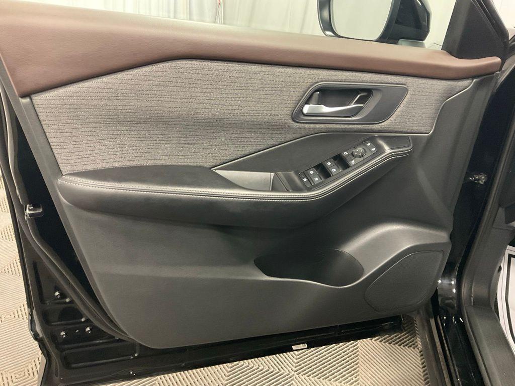 used 2023 Nissan Rogue car, priced at $17,997