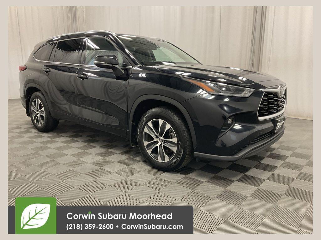 used 2021 Toyota Highlander car, priced at $27,998