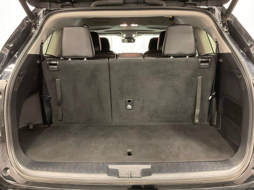 used 2021 Toyota Highlander car, priced at $27,998