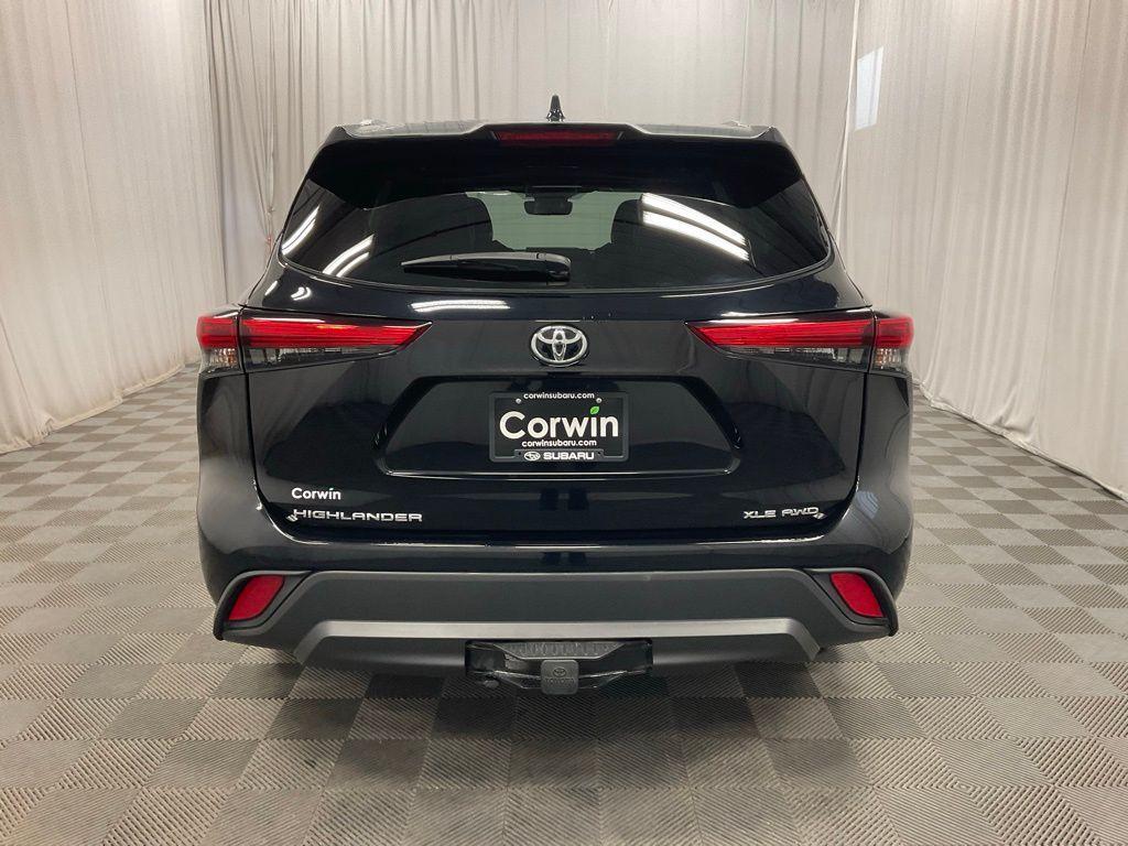used 2021 Toyota Highlander car, priced at $27,998
