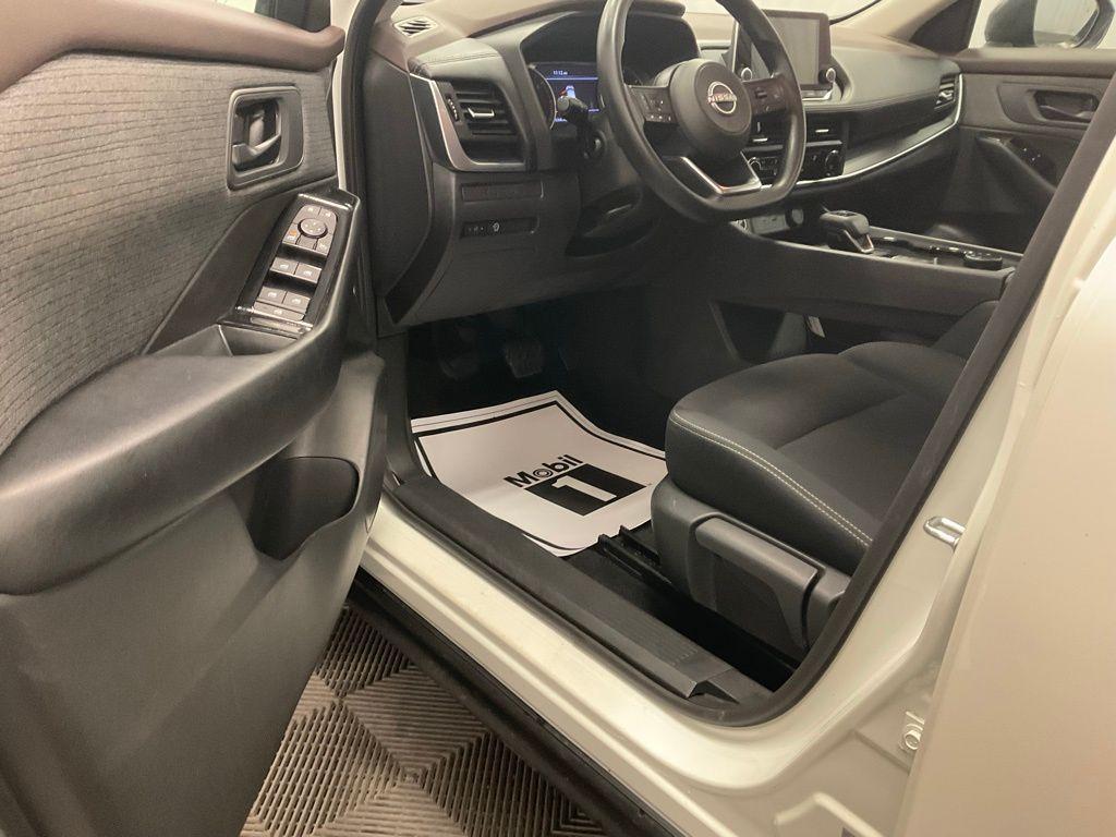 used 2023 Nissan Rogue car, priced at $17,997