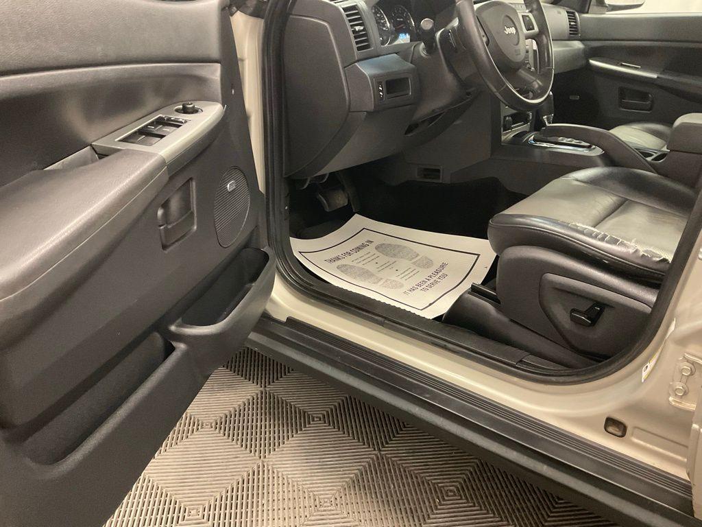 used 2008 Jeep Grand Cherokee car, priced at $5,000