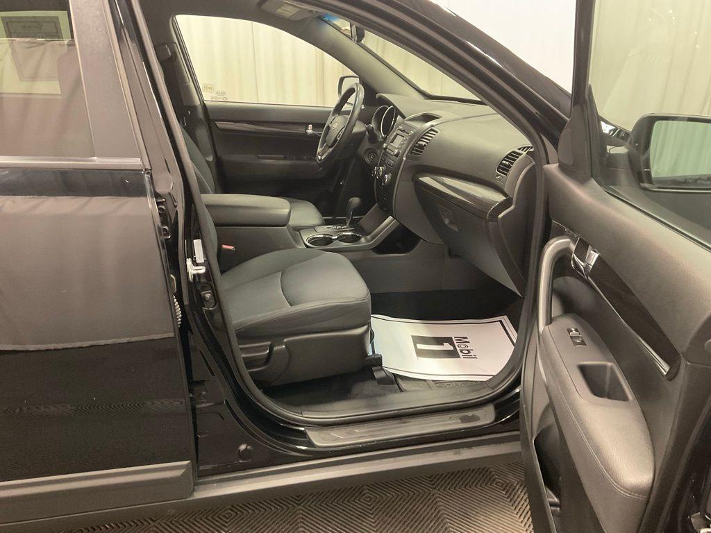 used 2012 Kia Sorento car, priced at $7,747