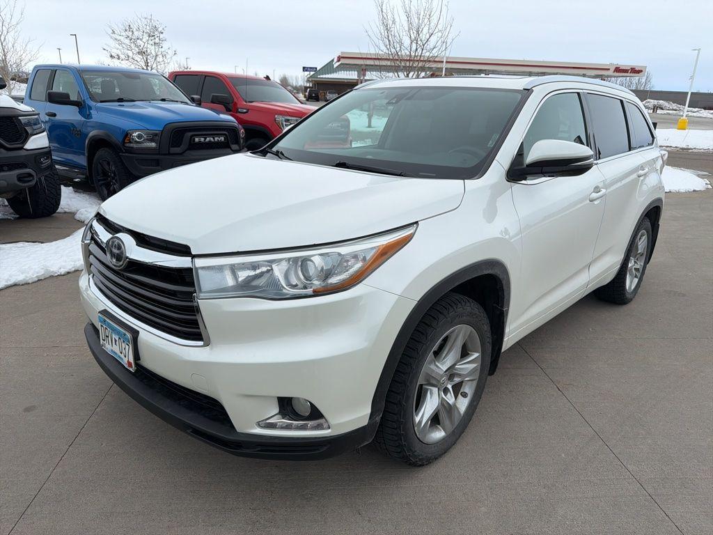 used 2014 Toyota Highlander car, priced at $16,498
