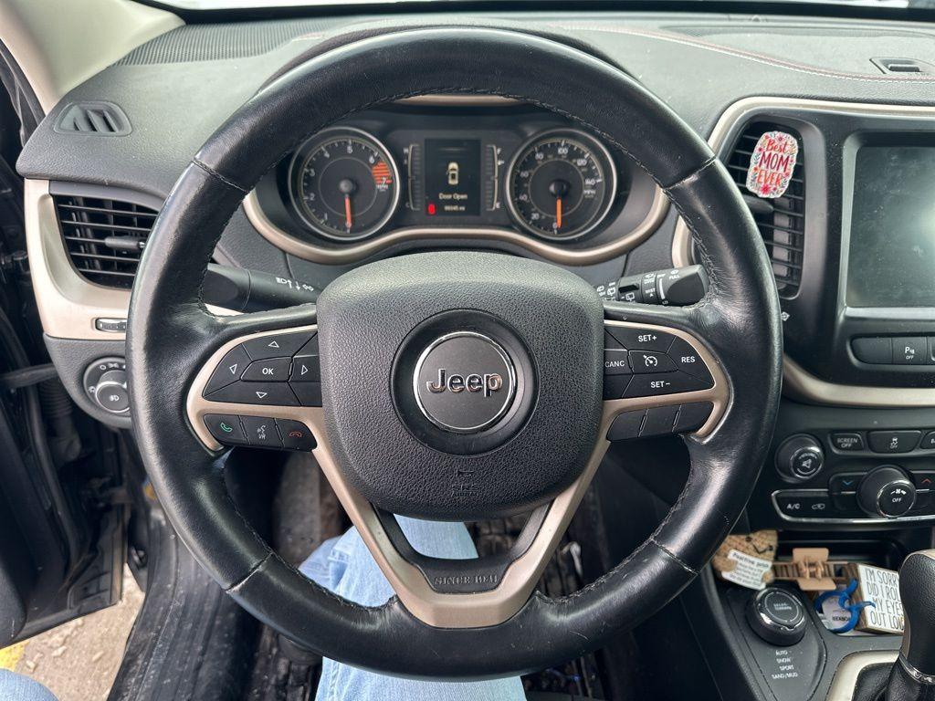 used 2016 Jeep Cherokee car, priced at $10,998