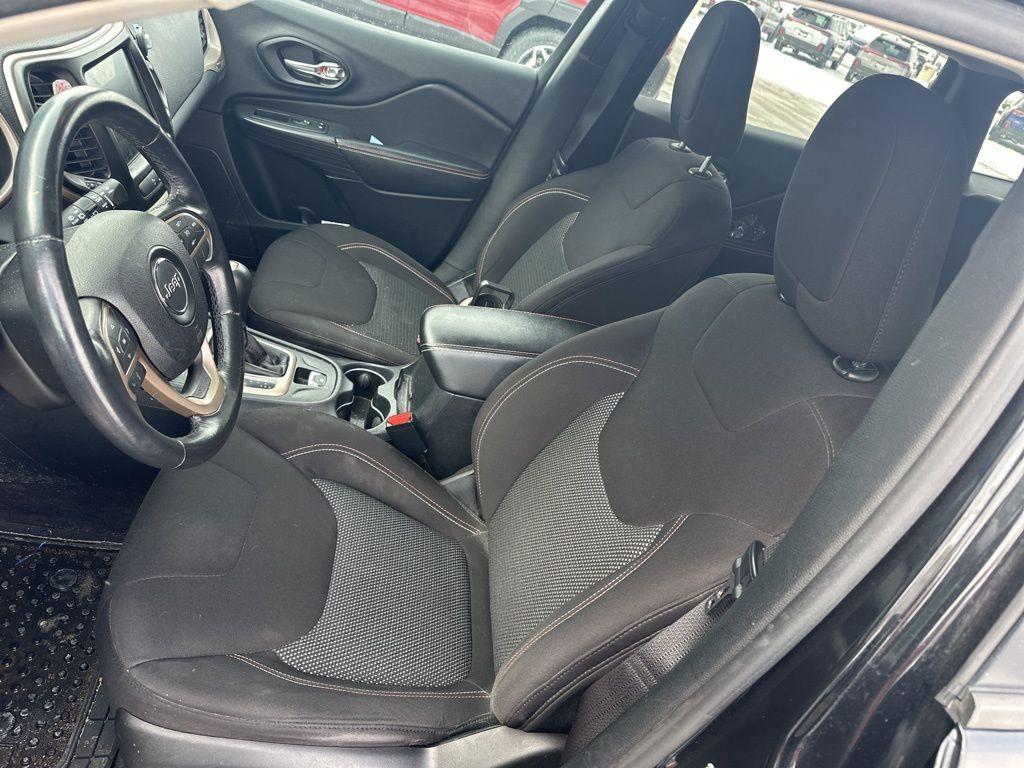 used 2016 Jeep Cherokee car, priced at $10,998