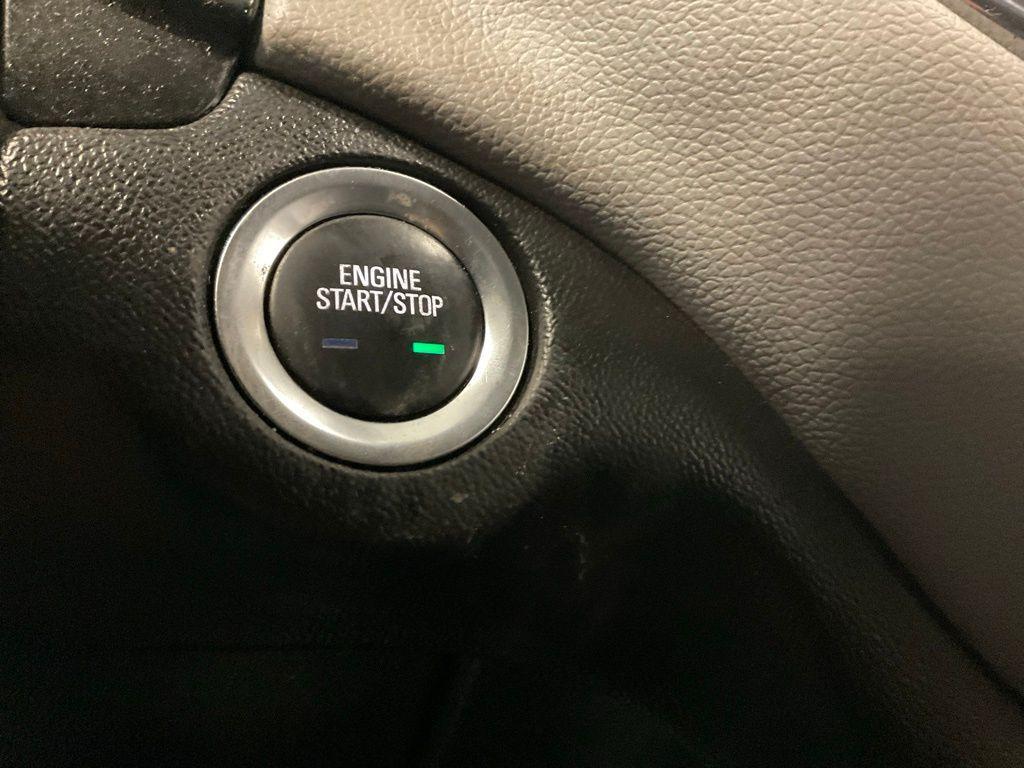 used 2022 Chevrolet Equinox car, priced at $17,476