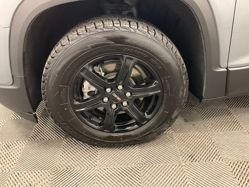 used 2022 GMC Acadia car, priced at $22,998