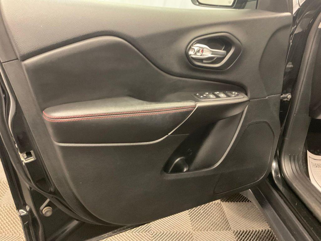 used 2020 Jeep Cherokee car, priced at $20,347