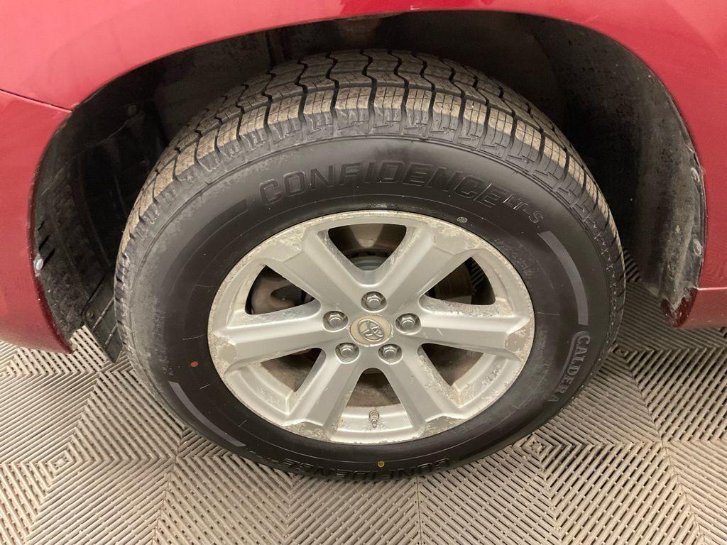 used 2009 Toyota Highlander car, priced at $7,998