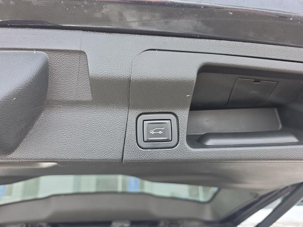 used 2021 GMC Acadia car, priced at $31,998