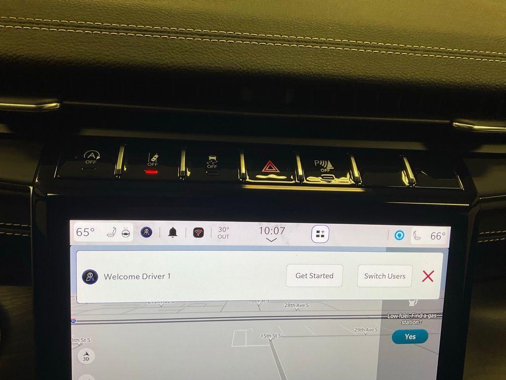 used 2024 Jeep Grand Cherokee car, priced at $35,998