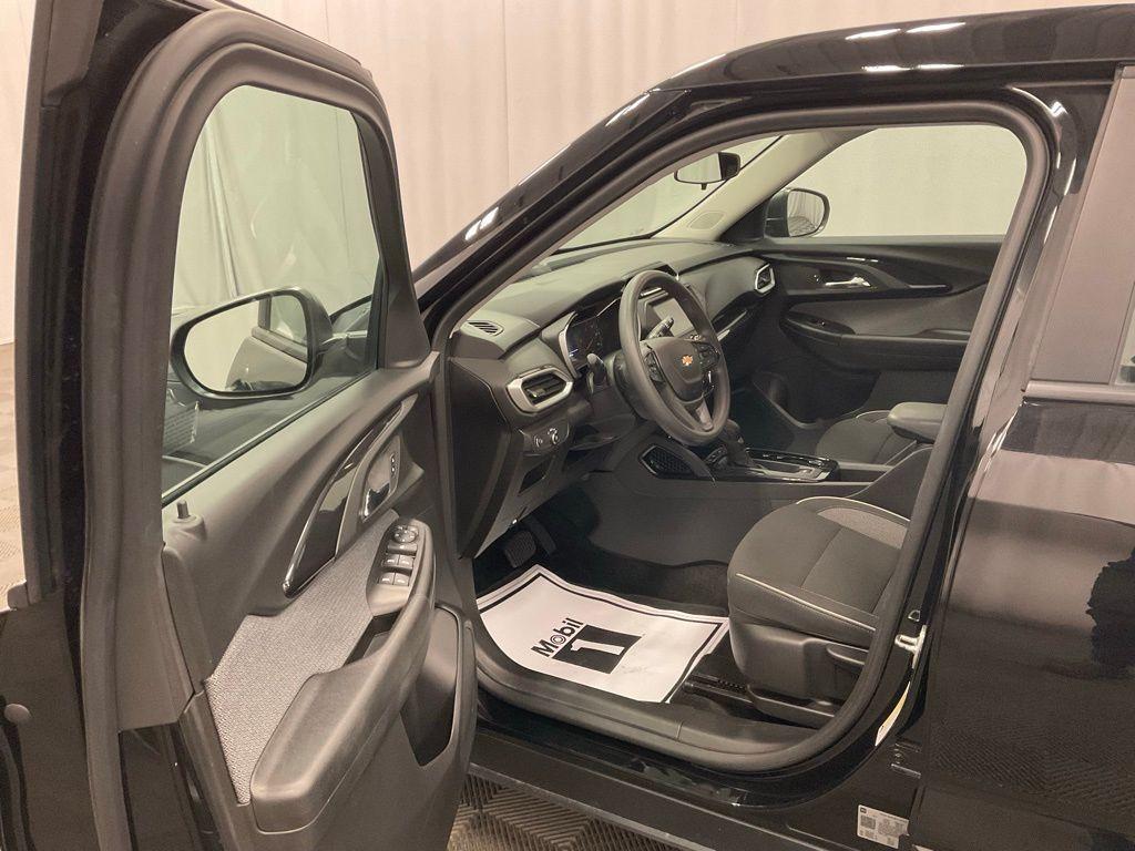 used 2023 Chevrolet TrailBlazer car, priced at $17,498
