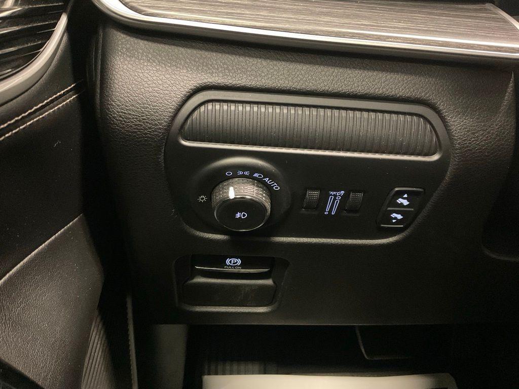 used 2024 Jeep Wagoneer L car, priced at $37,848