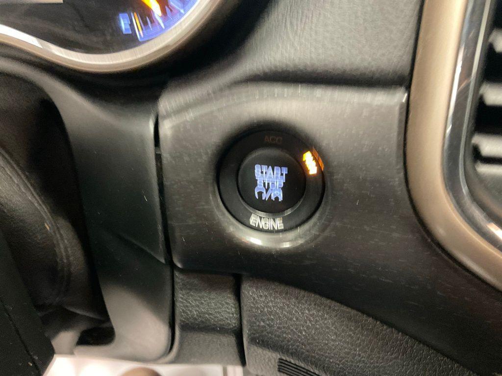 used 2015 Jeep Grand Cherokee car, priced at $9,998