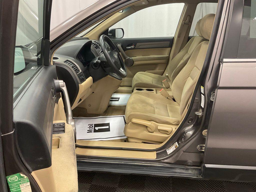 used 2009 Honda CR-V car, priced at $5,000