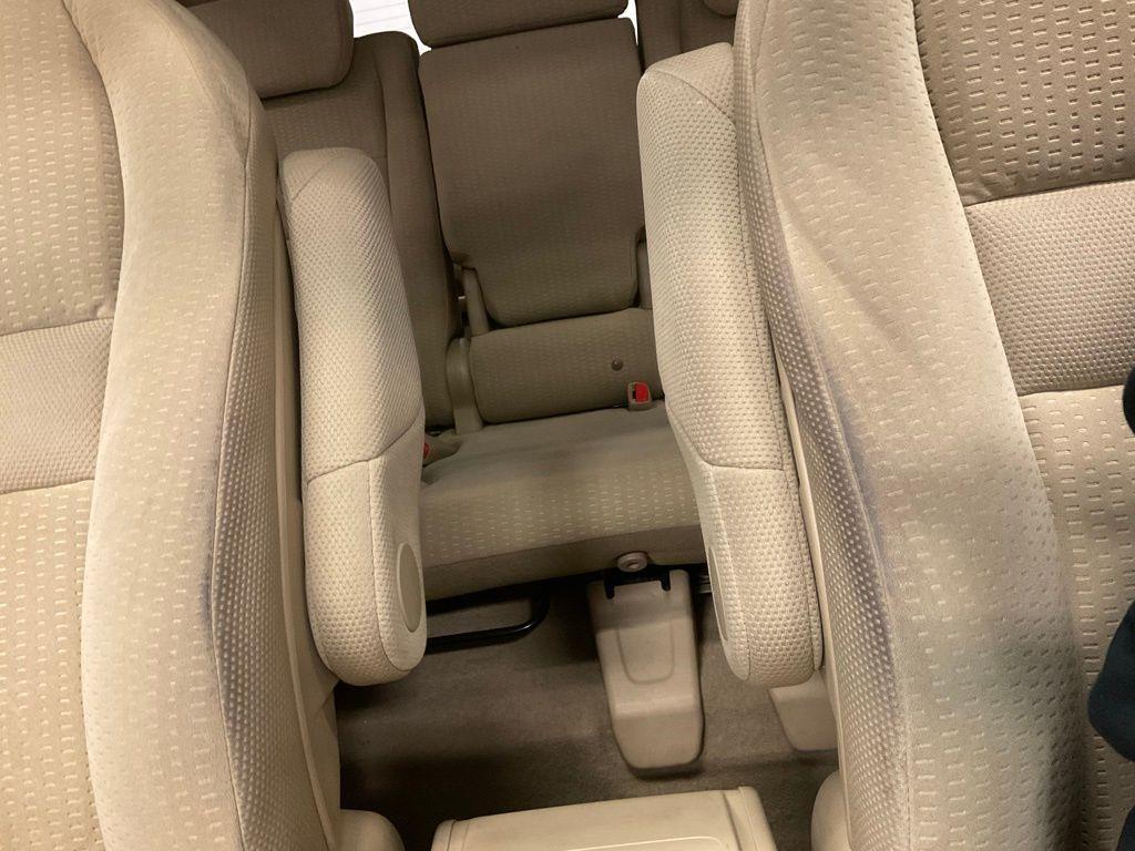 used 2009 Honda CR-V car, priced at $5,000