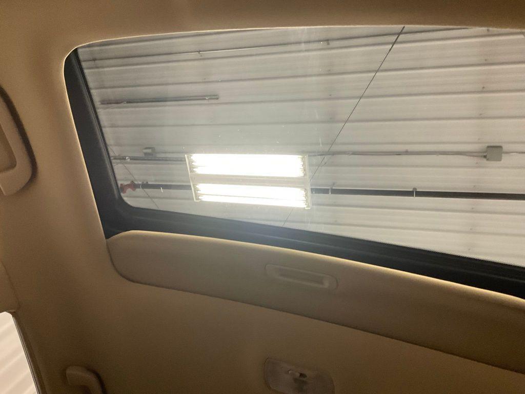 used 2009 Honda CR-V car, priced at $5,000