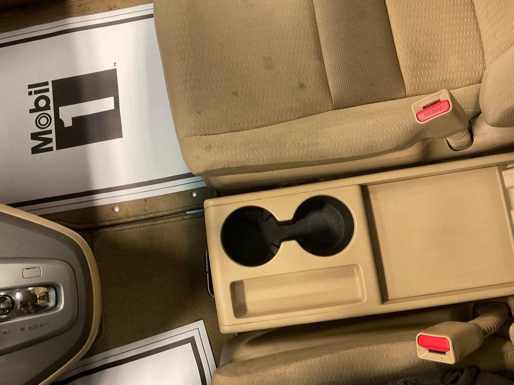 used 2009 Honda CR-V car, priced at $5,000