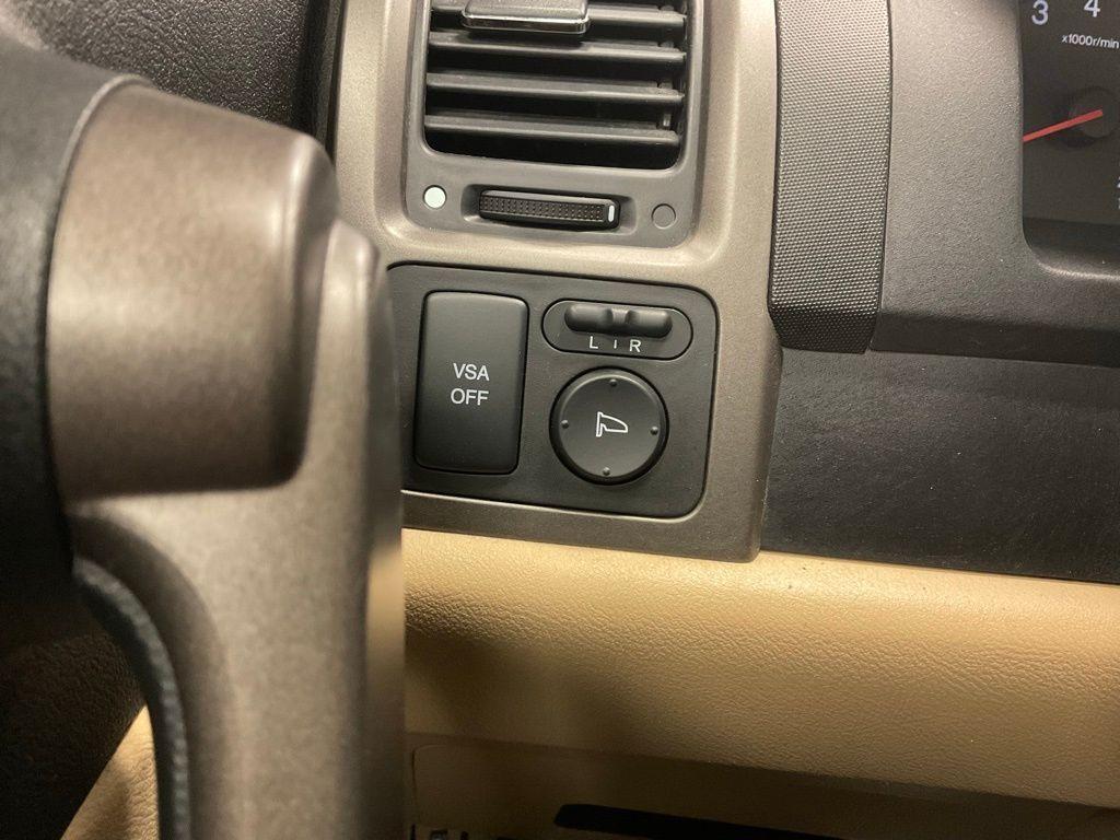 used 2009 Honda CR-V car, priced at $5,000