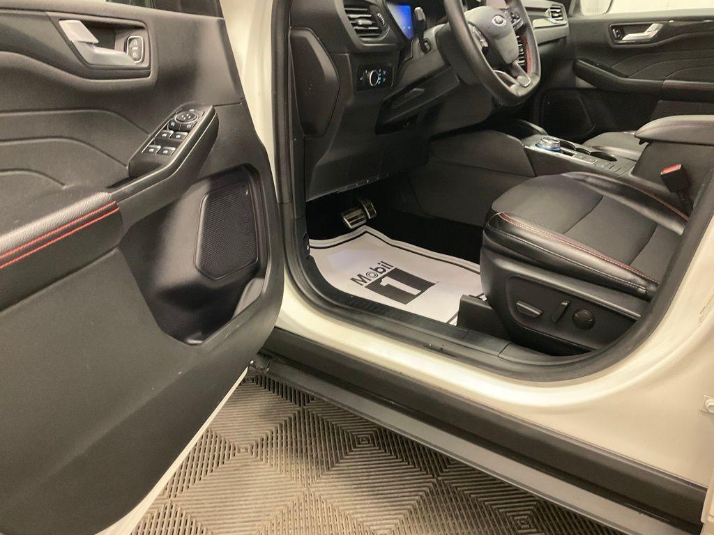 used 2024 Ford Escape car, priced at $18,997