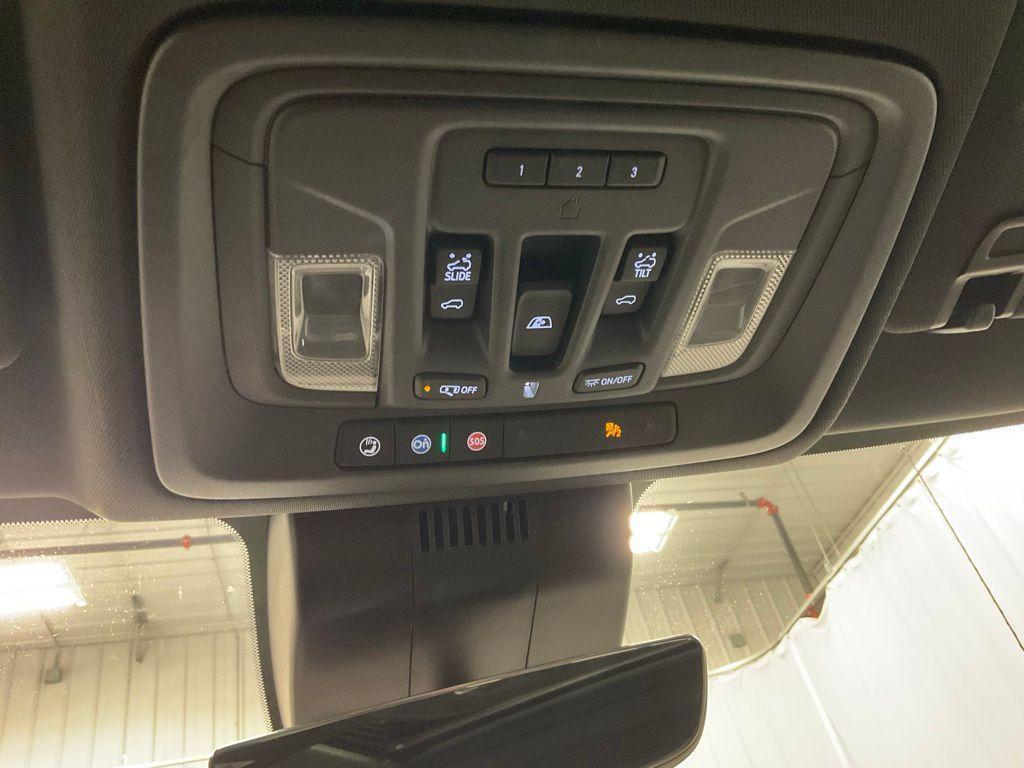 used 2022 Chevrolet Silverado 1500 car, priced at $49,498