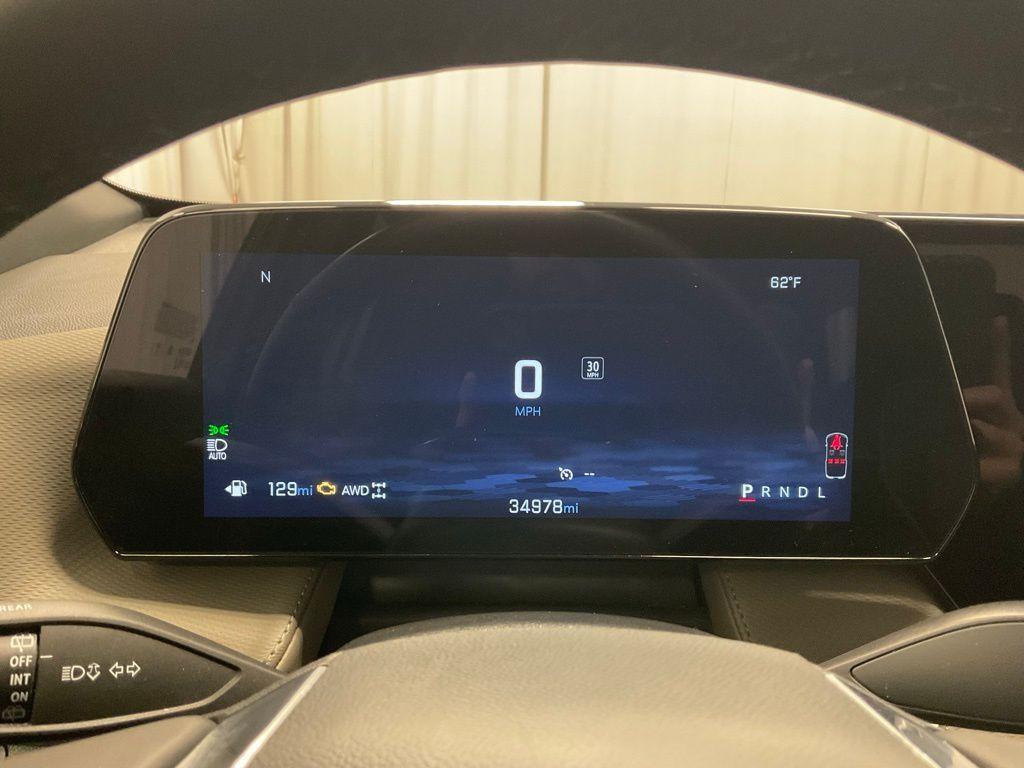 used 2025 Chevrolet Equinox car, priced at $24,997