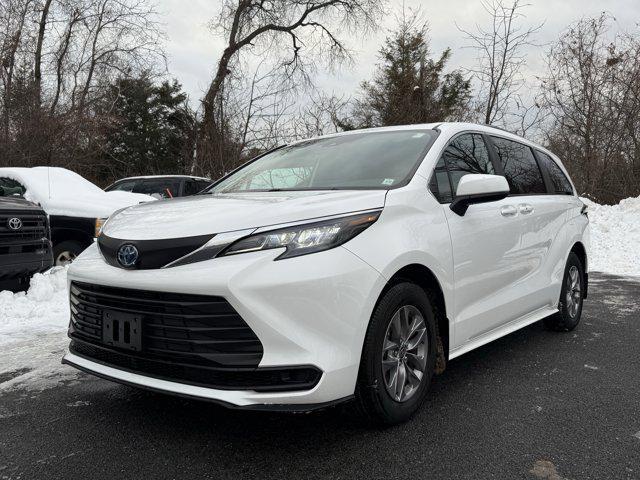 used 2025 Toyota Sienna car, priced at $41,625