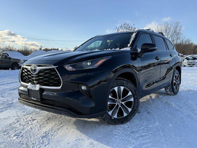used 2023 Toyota Highlander car, priced at $35,000