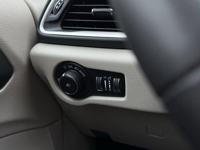 used 2023 Chrysler Pacifica car, priced at $24,397