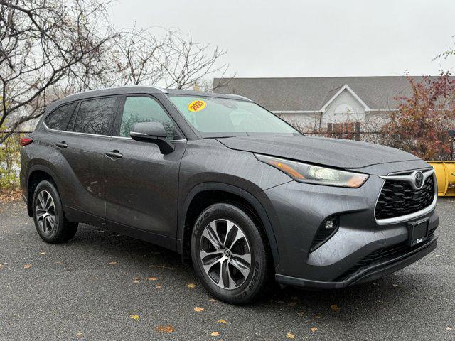 used 2021 Toyota Highlander car, priced at $29,797