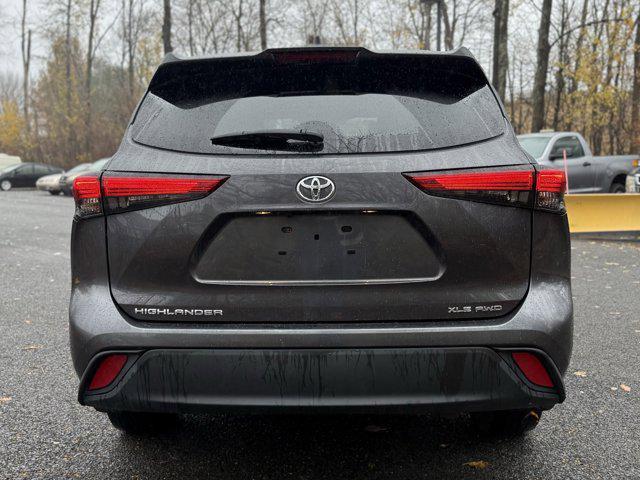 used 2021 Toyota Highlander car, priced at $29,797