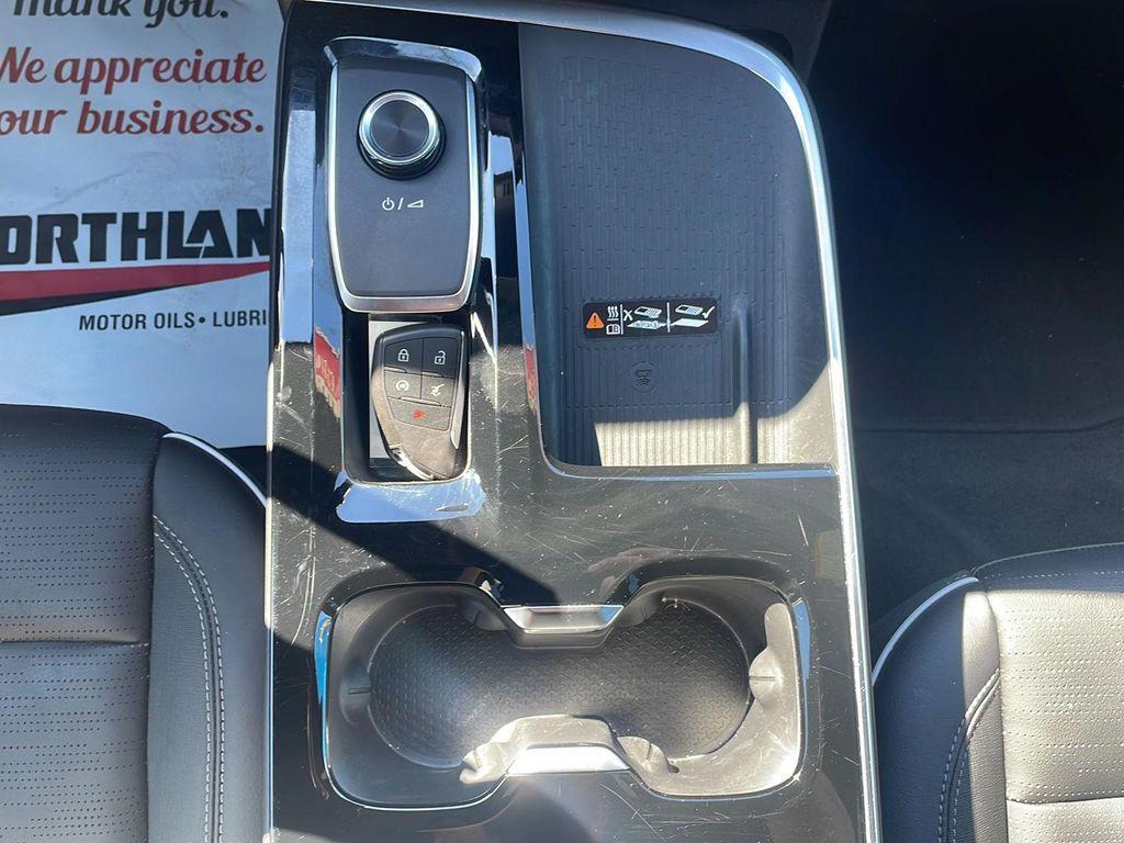 used 2025 Buick Enclave car, priced at $40,999