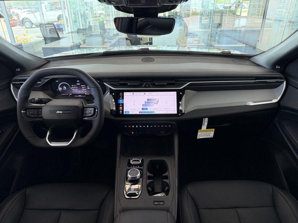 new 2026 Jeep Cherokee car, priced at $41,995