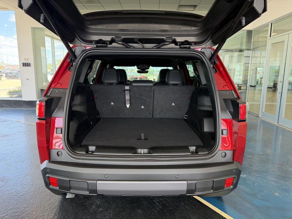 new 2026 Jeep Cherokee car, priced at $41,995