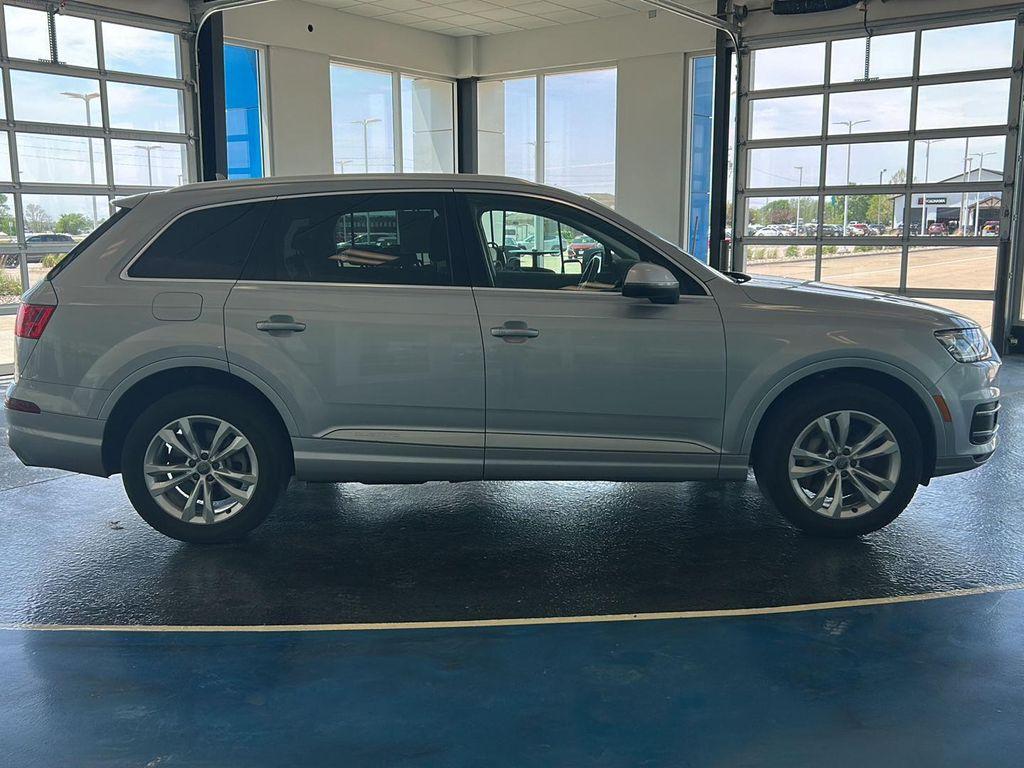 used 2017 Audi Q7 car, priced at $15,000
