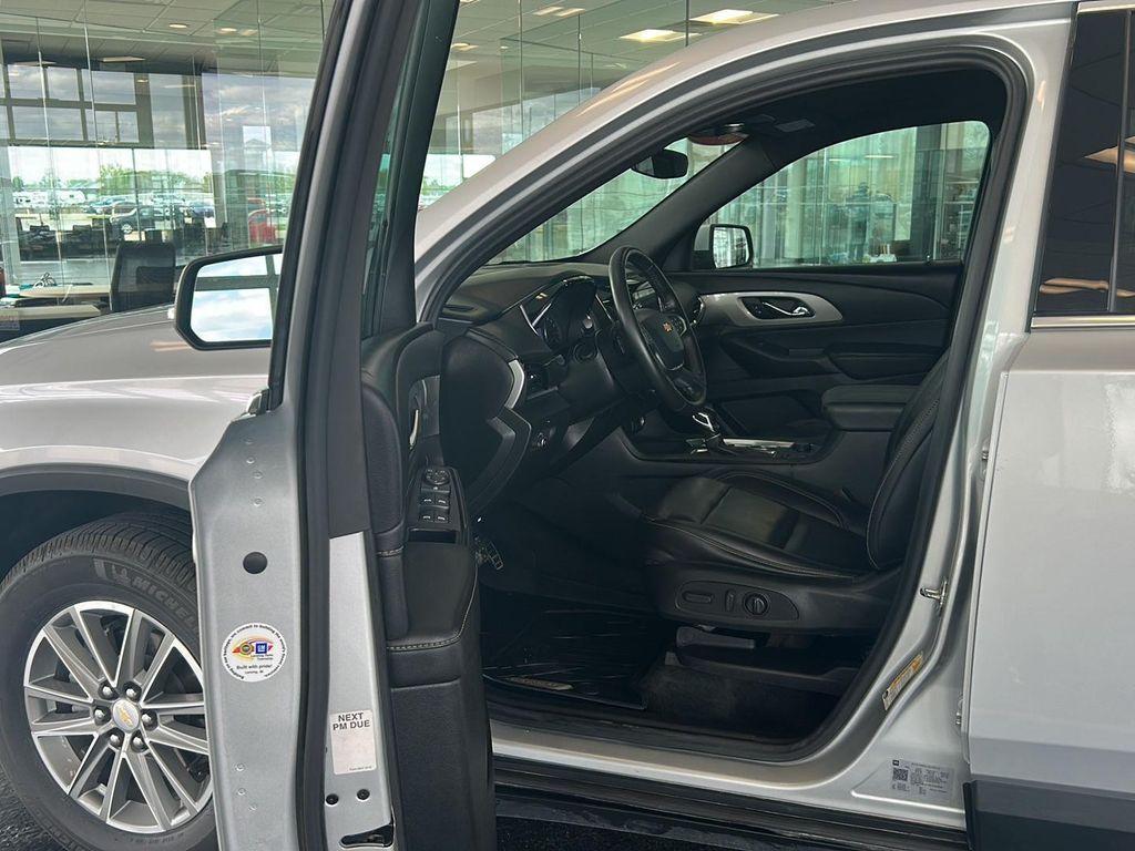 used 2022 Chevrolet Traverse car