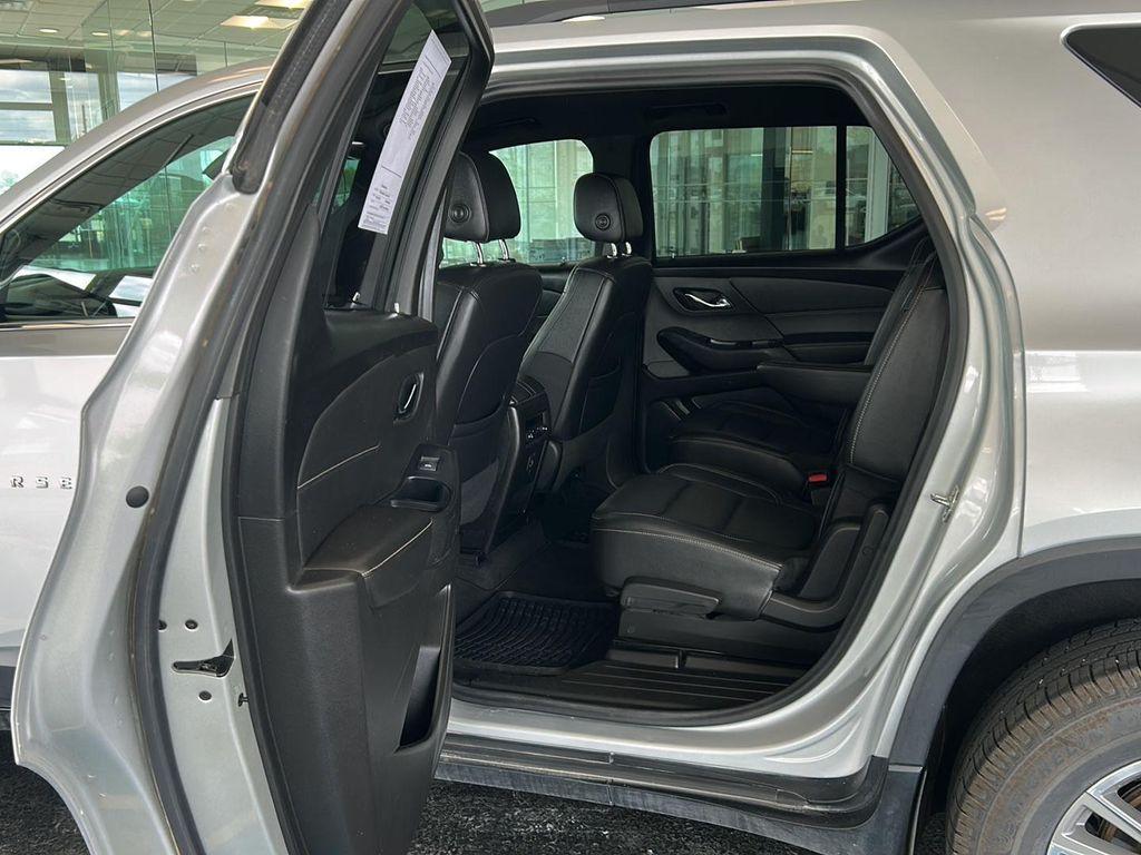used 2022 Chevrolet Traverse car