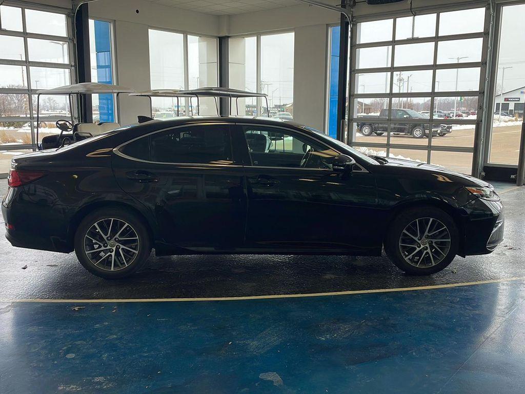 used 2016 Lexus ES 350 car, priced at $15,990