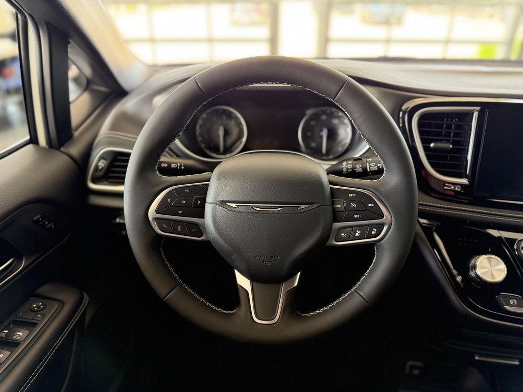 new 2027 Chrysler Pacifica car, priced at $47,255