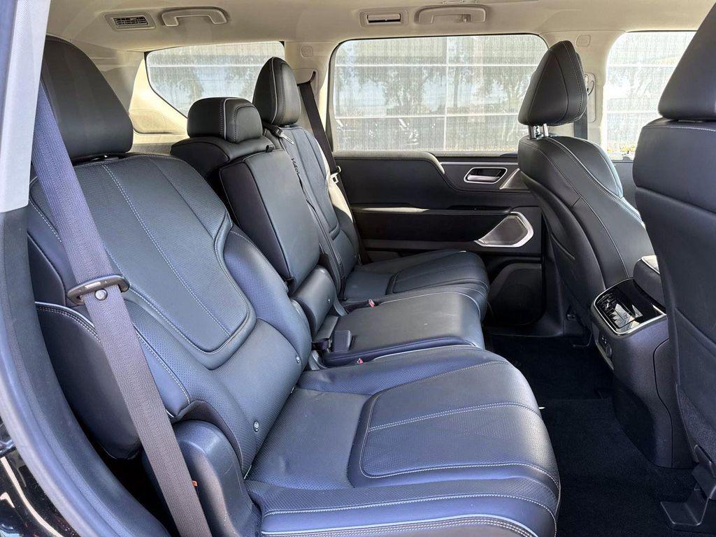 used 2025 INFINITI QX80 car, priced at $76,600