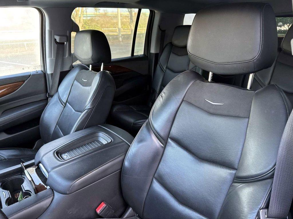 used 2019 Cadillac Escalade ESV car, priced at $31,850