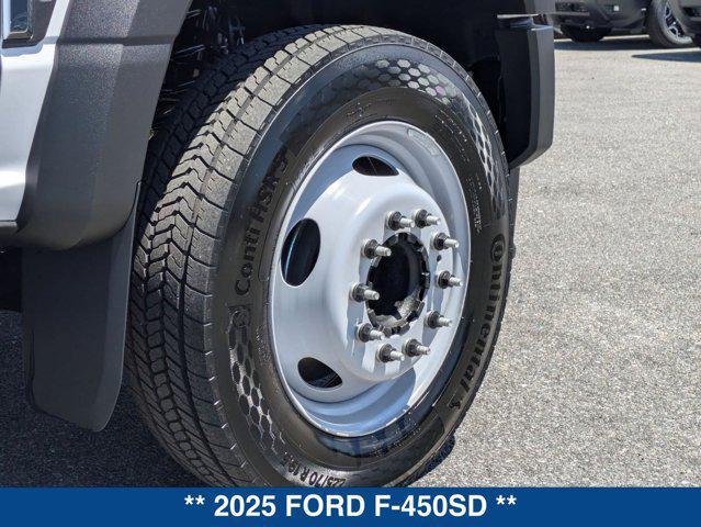 new 2025 Ford F-450 car, priced at $54,447