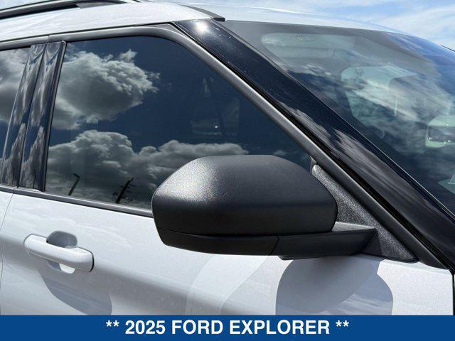 new 2025 Ford Explorer car, priced at $34,405