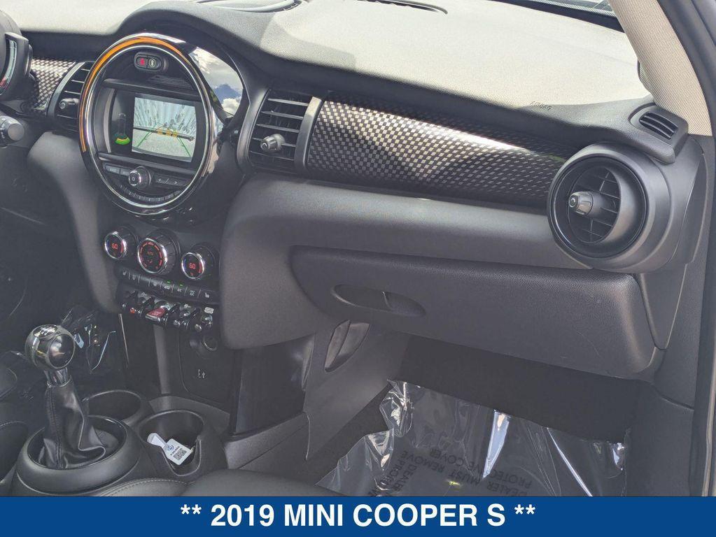 used 2019 MINI Hardtop car, priced at $19,500