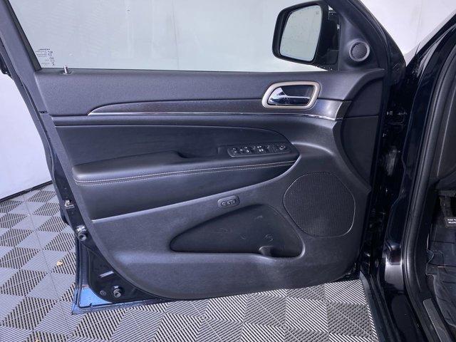 used 2017 Jeep Grand Cherokee car, priced at $15,990